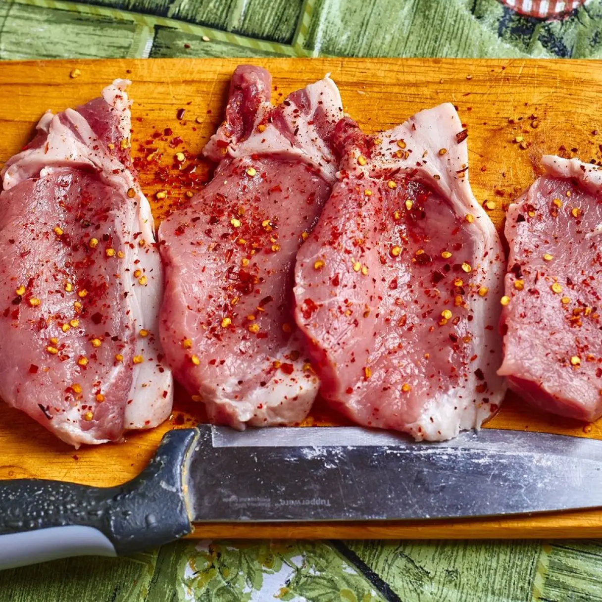 Chuletitas de cerdo x 2 kg | Autoservicio Emiliano | Carnicería y Verdulería